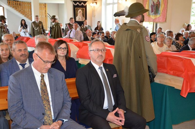 Funeral ceremonies of 14 soldiers of the Polish Army murdered in July 1946 by Ukrainian nationalists - Jawornik Ruski, 29 July 2022. Photo: Katarzyna Gajda-Bator, Institute of National Remembrance, Rzeszów Branch