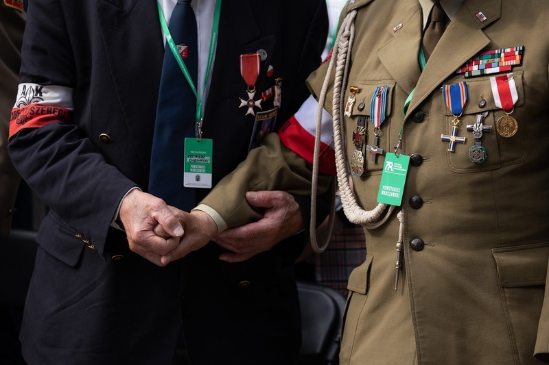Celebrations at the Powązki Military Cemetery. Photo: Mikołaj Bujak (IPN)