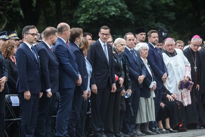 Celebrations at the Powązki Military Cemetery. Photo: Mikołaj Bujak (IPN)