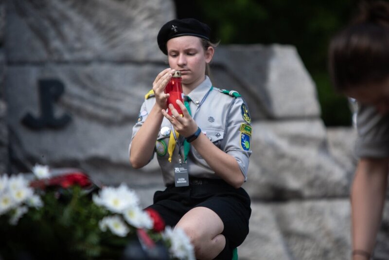 Celebrations at the Powązki Military Cemetery. Photo: Mikołaj Bujak (IPN)