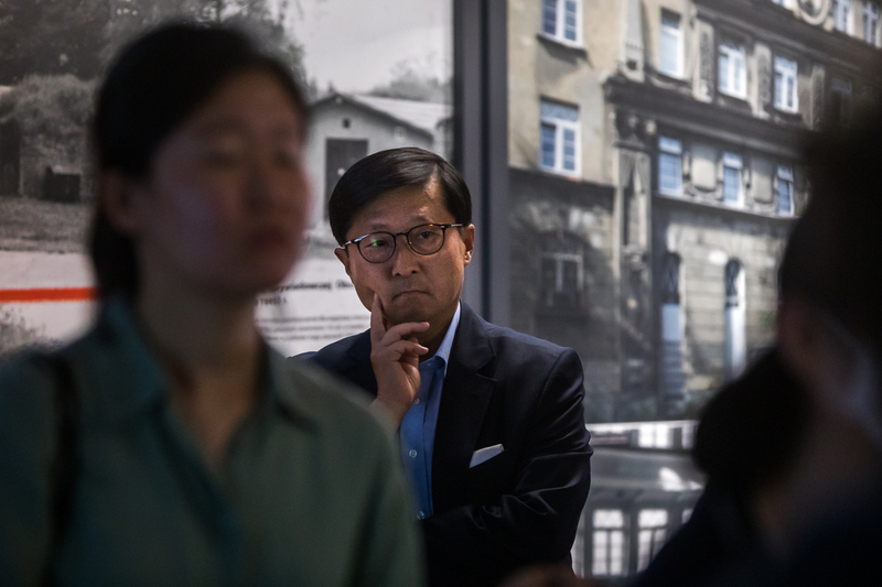 Representatives of the NKHR at the IPN Memorial Chamber in Strzelecka Street. Photo: Sławek Kasper (IPN)