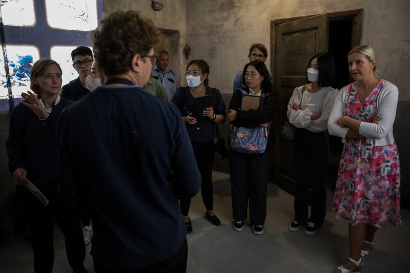 Representatives of the NKHR at the IPN Memorial Chamber in Strzelecka Street. Photo: Sławek Kasper (IPN)