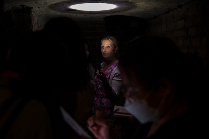 Representatives of the NKHR at the IPN Memorial Chamber in Strzelecka Street. Photo: Sławek Kasper (IPN)