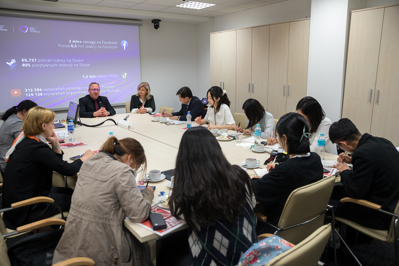 Representatives of the NKHR during the meeting with the IPN Deputy President Prof. Karol Polejowski. Photo: Sławek Kasper (IPN)