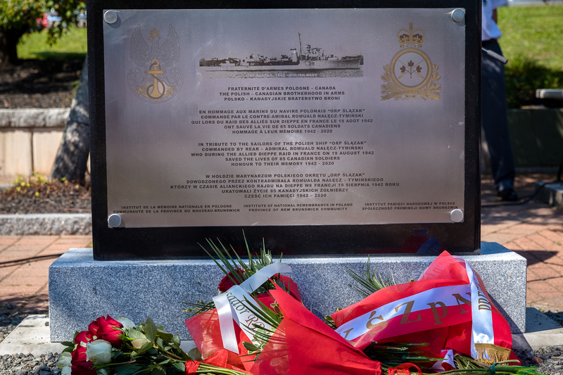 Paying tribute to Canadian soldiers and commemorating officers and sailors of ORP Ślązak