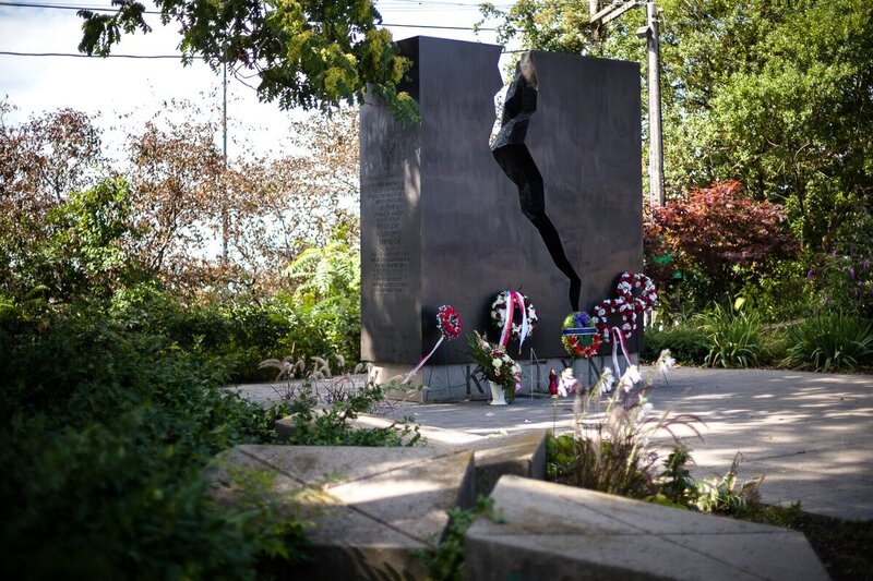 Honoring the victims of Soviet crimes at the local Katyn Memorial and at a plaque to Polish deportees to Siberia.