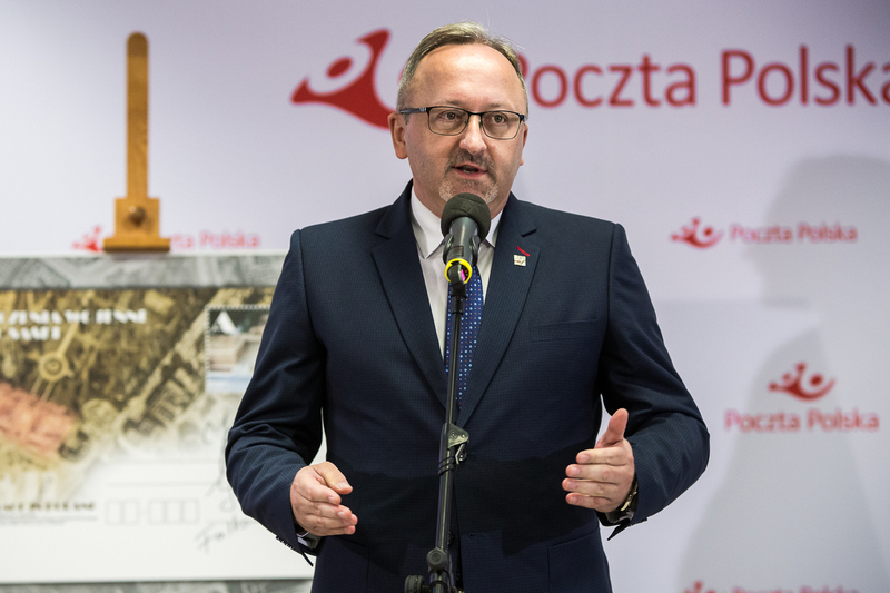 Polish Post releases postcards of landmark buildings razed in WWII - The IPN Deputy President Karol Polejowski - Photo: Sławek Kasper (IPN)