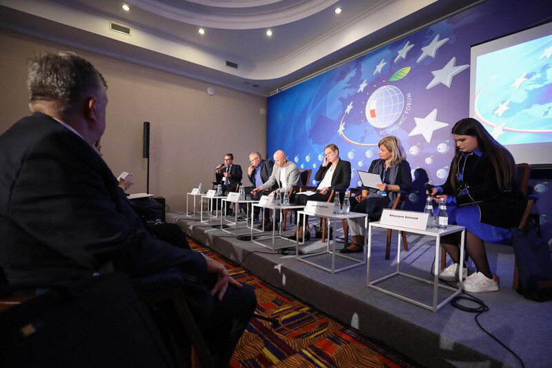 Director Agnieszka Jędrzak at the Economic Forum in Karpacz. Photo: Mikołaj Bujak (IPN)