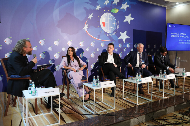 Director of the IPN Office of New Technologies Magdalena Hajduk at the Economic Forum in Karpacz. Photo: Mikołaj Bujak (IPN)