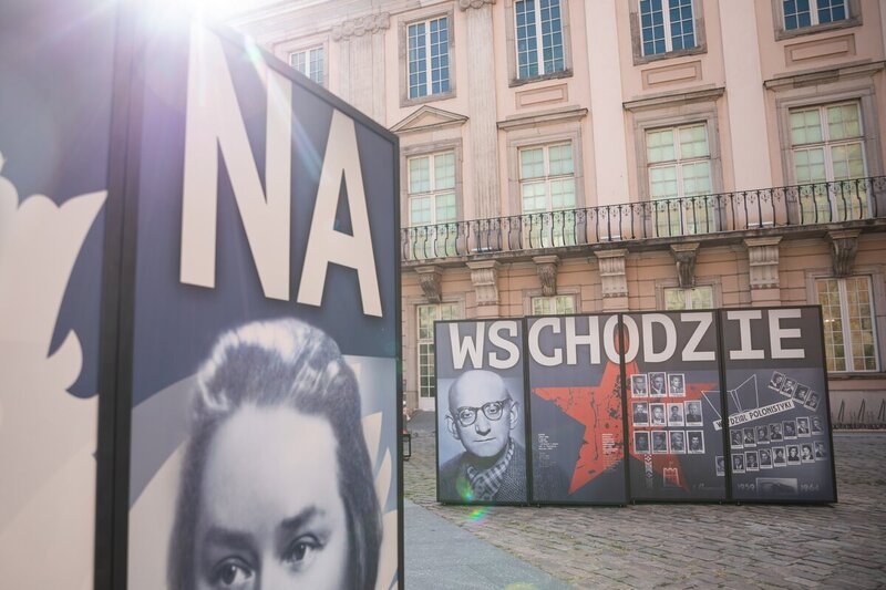 The "Remained in the East" exhibition in the courtyard of the Royal Palace in Warsaw