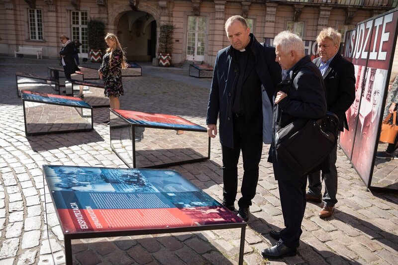 The "Remained in the East" exhibition in the courtyard of the Royal Palace in Warsaw