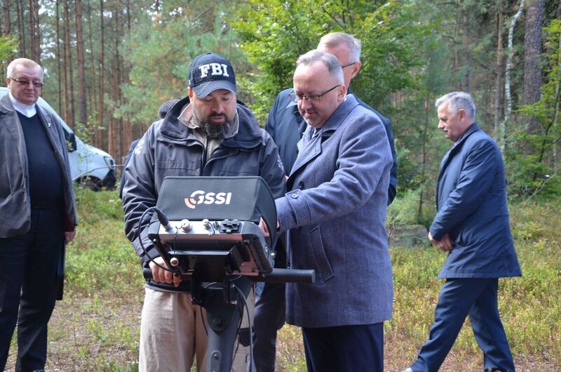 A joint press conference of the Polish Ministry of Justice and the IPN outlining plans of the search for the mass graves of Trzebuska victims, 19 September 2022