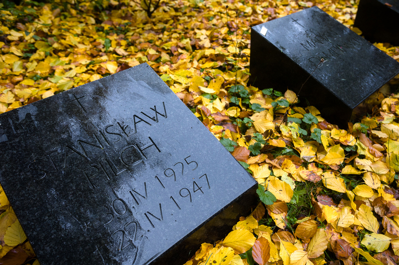 Perlacher Forst Cemetery - laying of flowers in the quarters covering the mass graves of Poles, victims of Dachau - October 15, 2022. photo Slawek Kasper (IPN)