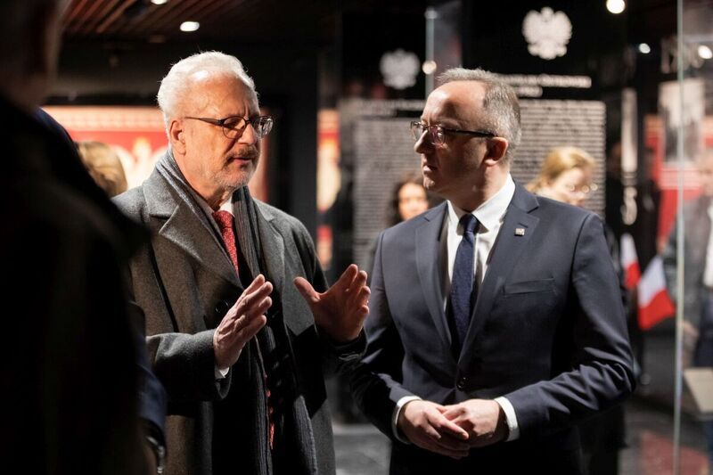Latvian President at the Mausoleum of the Presidents of Poland in Exile, Warsaw 23 February 2023