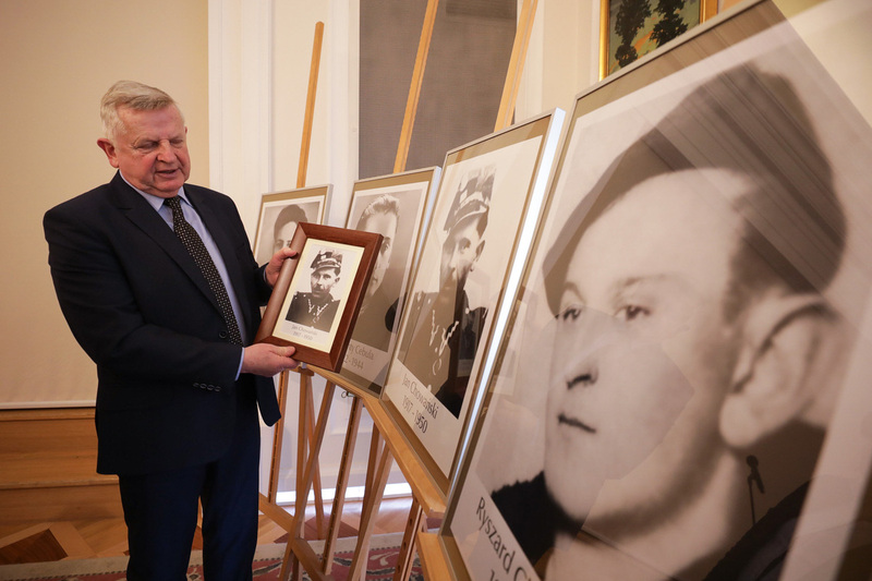 The ceremony of handing out identification notes to family members of 20 victims of totalitarian regimes - Warsaw, 8 March 2023