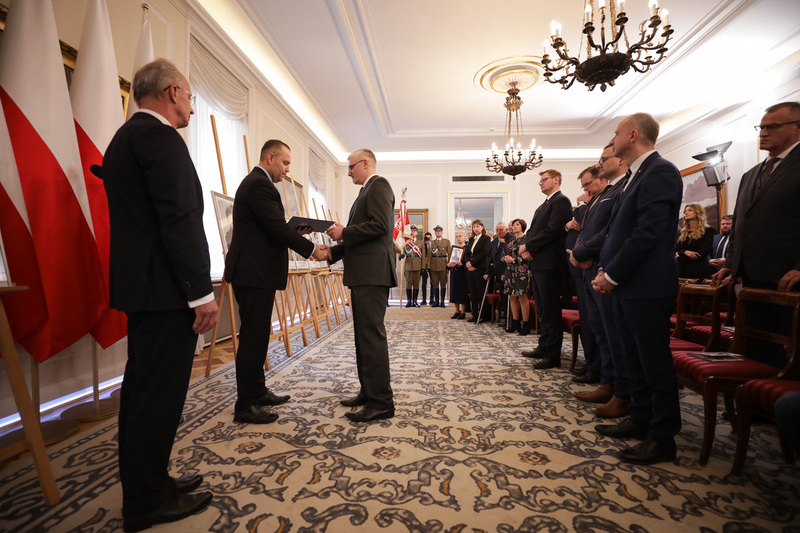 The ceremony of handing out identification notes to family members of 20 victims of totalitarian regimes - Warsaw, 8 March 2023