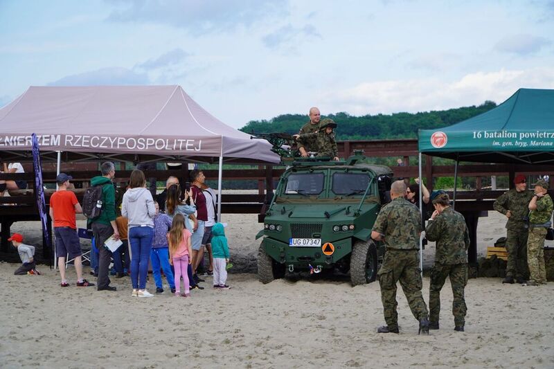 "Trails of Hope. The Odyssey of Freedom” – Tobruk 1941 – History Point in the Błędów Desert, 9–11 June 2023; photo: Ż. Wierzgacz (IPN) "Trails of Hope. The Odyssey of Freedom” – Tobruk 1941 – History Point in the Błędów Desert, 9–11 June 2023; photo: Ż. Wierzgacz (IPN)