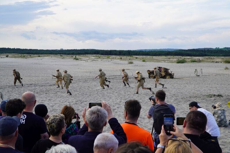 "Trails of Hope. The Odyssey of Freedom” – Tobruk 1941 – History Point in the Błędów Desert, 9–11 June 2023; photo: Ż. Wierzgacz (IPN) "Trails of Hope. The Odyssey of Freedom” – Tobruk 1941 – History Point in the Błędów Desert, 9–11 June 2023; photo: Ż. Wierzgacz (IPN)