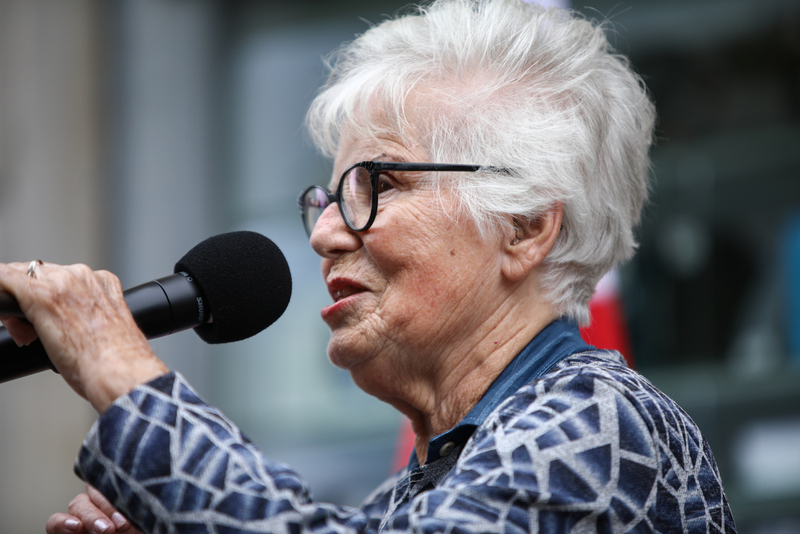 The official unveiling of a commemorative plaque devoted to Perec and Samuel Willenberg took place at 60 Marszałkowska Street in Warsaw, on 1 August 2023, the 79th anniversary of the outbreak of the Warsaw Uprising.