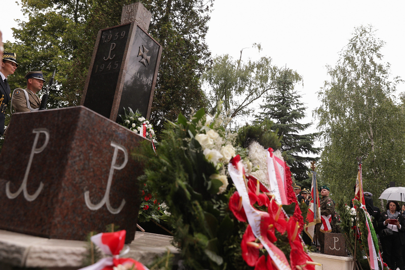 Commemorating the 79th anniversary of the outbreak of the Warsaw Uprising