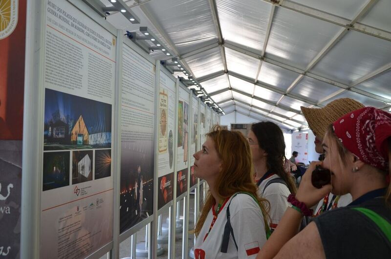 The IPN ”Good Samaritans from Markowa” exhibition presented during World Youth Day in Lisbon, photo:Cezary Pałka (IPN)