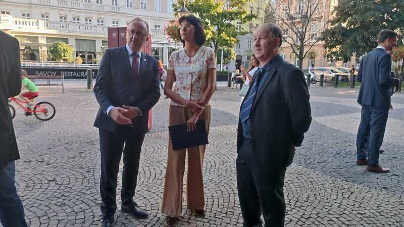 Deputy President of the IPN, Prof. Karol Polejowski at the official opening of the Institute's "Not only Siwiec" exhibition in Bratislava, photo: UPN