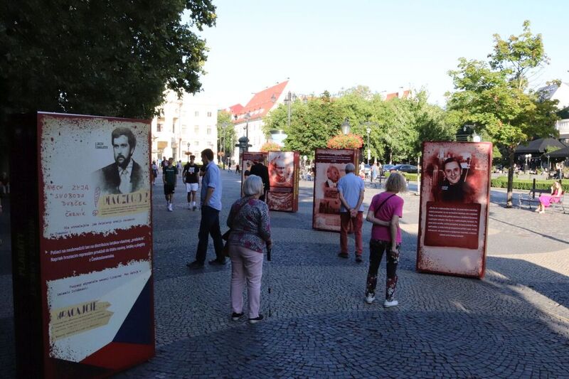 Deputy President of the IPN, Prof. Karol Polejowski at the official opening of the Institute's "Not only Siwiec" exhibition in Bratislava, photo: UPN
