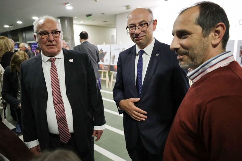 Polish Honorary Consul in Rosario Bartłomiej Moszoro with the IPN Deputy President Mateusz Szpytma, Ph.D. at the IPN "The Good Samaritans from Markowa" exhibition presented in Rosario, Argentina – 14 September 2023; photo: M. Bujak (IPN)
