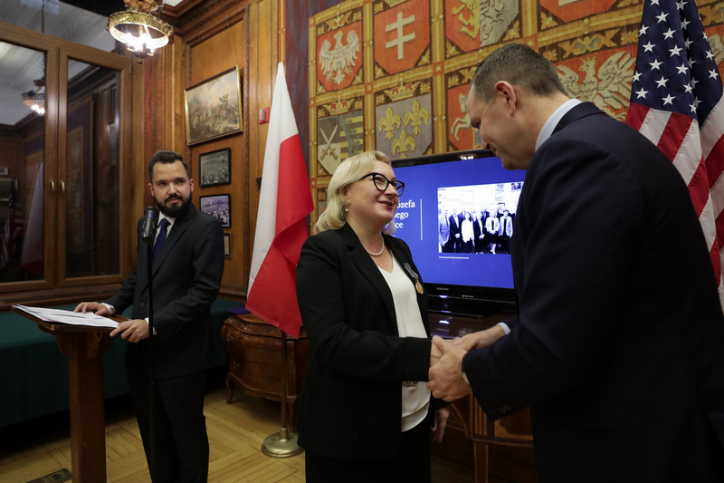 The ceremony of presenting the Cross of freedom and Solidarity Awards, New York 8 november 2023; Photo: Mikołaj Bujak IPN
