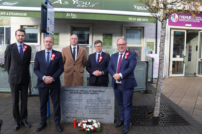 A plaque commemorating the Polish pilot Bolesław Sawiak, who died in August 1943 in a dogfight with a German Ju-88 fighter.