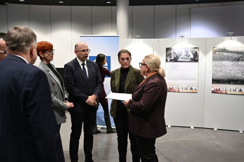 The IPN Rzeszów branch and ECR Group - Conservatives & Reformists in the European Parliament joined forces to tell the story of the Ulma family.