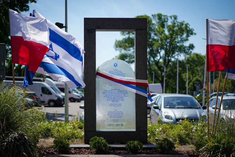 The unveiling of the memorial matzeva in Błonie – 28 May 2024; photo: Mateusz Niegowski (IPN)