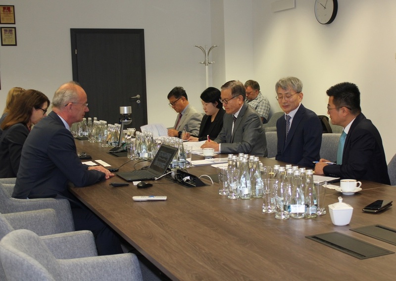 The visit of the Republic of Korea delegation to the IPN – 19 June 2024; photo: S. Bardski (IPN) The visit of the Republic of Korea delegation to the IPN – 19 June 2024; photo: S. Bardski (IPN)