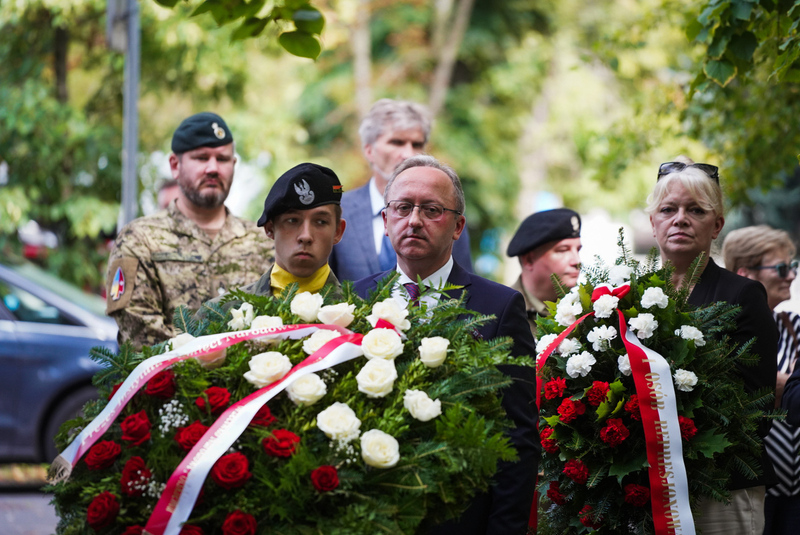 A ceremony at the Canadian-Polish Memorial, Warsaw 6 August 2024 photo: M.Niegowski, IPN