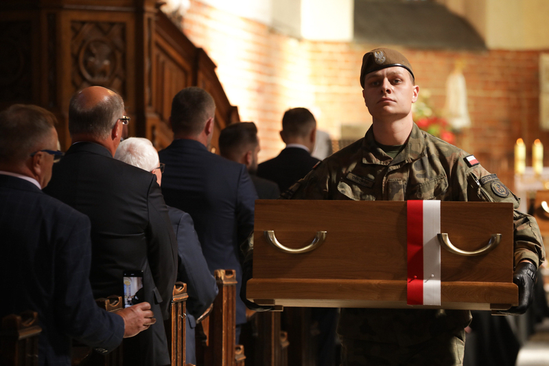 State burial for victims of German crimes – Chojnice, 2 September 2024; photo: M. Bujak (IPN)