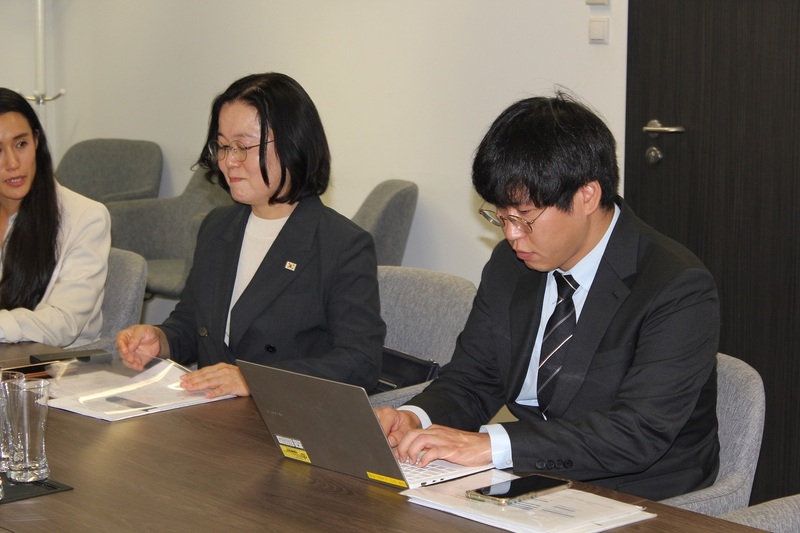 Representatives of the Ministry of Unification of Korea visited the IPN – Warsaw, 30 August 2024; photo: S. Bardski (IPN) Representatives of the Ministry of Unification of Korea visited the IPN – Warsaw, 30 August 2024; photo: S. Bardski (IPN)