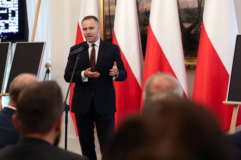 The ceremony of handing out identification notes to family members of 17 victims of totalitarian regimes - Warsaw, 1 October 2024, Photo: Mikołaj Bujak, IPN The ceremony of handing out identification notes to family members of 17 victims of totalitarian regimes - Warsaw, 1 October 2024, Photo: Mikołaj Bujak, IPN