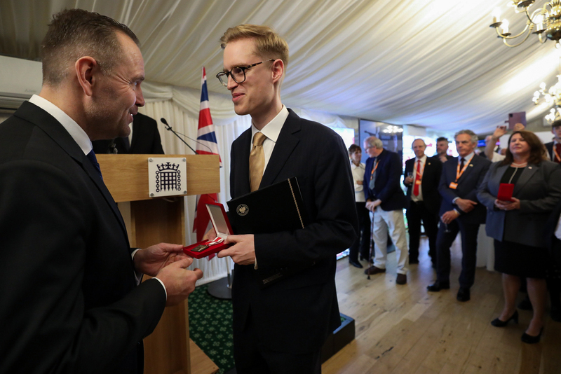 George Byczynski, Editor-in-chief of the British Poles recieves the Ambassador of Polish History award; photo: M. Bujak (IPN)