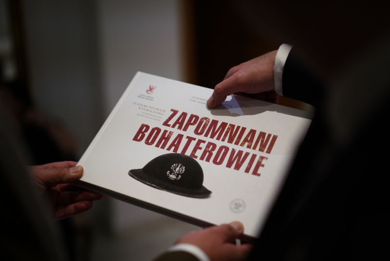 The IPN delegation honored the Polish pilots in Tunisia, 28 October 2024; photo: M. Niegowski (IPN)