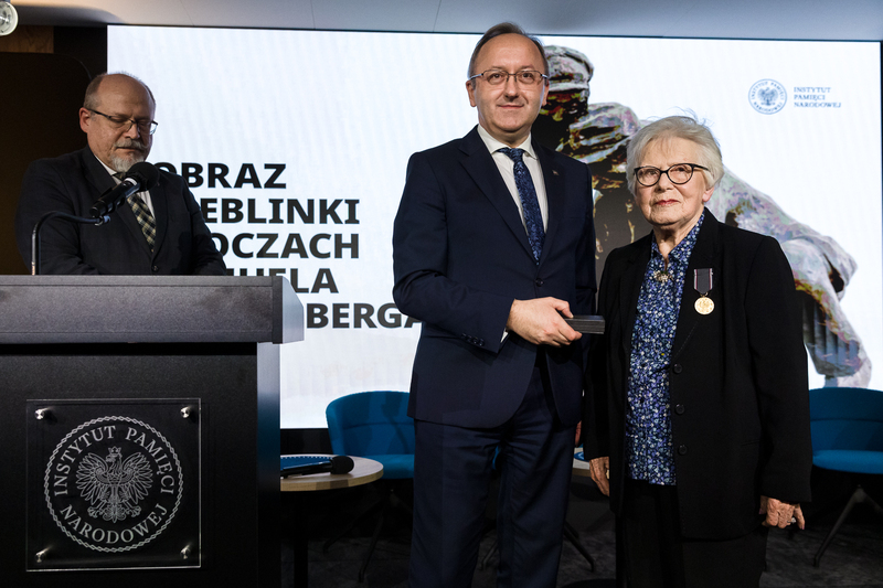 The ceremony of awarding the IPN Reipublicae Memoriae Meritum gold medal to Ada Krystyna Willenberg The ceremony of awarding the IPN Reipublicae Memoriae Meritum gold medal to Ada Krystyna Willenberg