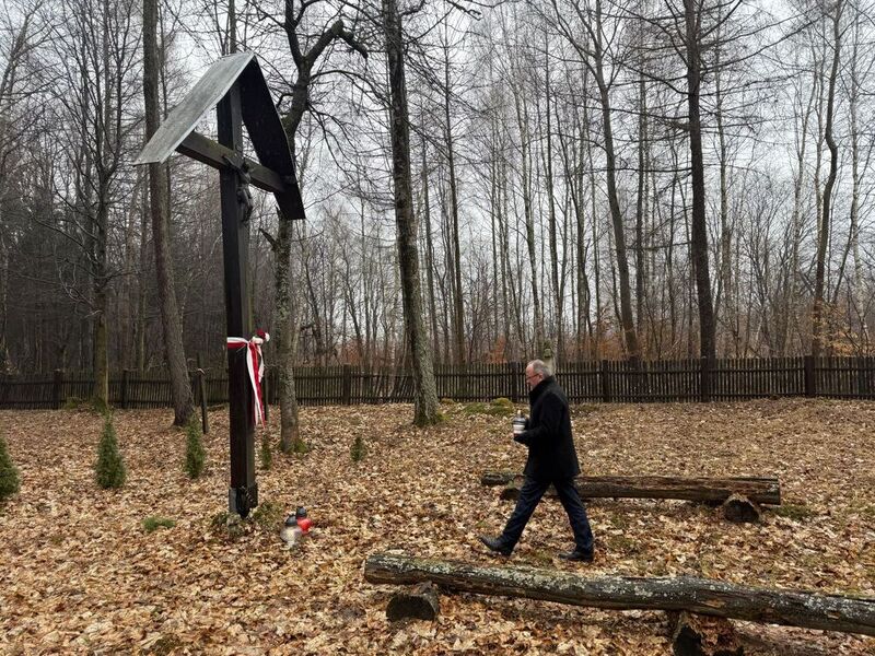 IPN representatives paid tribute to the victims of the Huta Pieniacka Massacre
