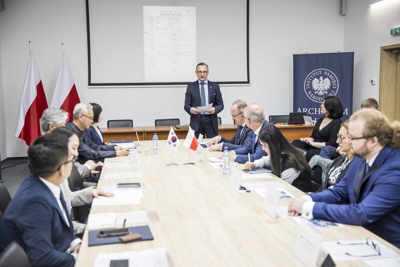The IPN has signed a "Memorandum of Understanding and Exchange" with the Korea War-memorial Organisation representing the War Memorial of Korea, Warsaw 19 May 2025 Photo: Katarzyna Adamów
