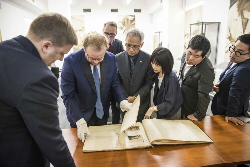The IPN has signed a "Memorandum of Understanding and Exchange" with the Korea War-memorial Organisation representing the War Memorial of Korea, Warsaw 19 May 2025 Photo: Katarzyna Adamów
