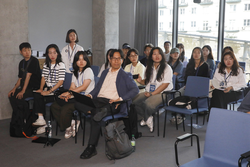 Representatives of the National Institute for Unification Education under the Ministry of Unification of the Republic of Korea visited the Institute of National Remembrance, Warsaw 18 July 2025; photo: Piotr Życieński (IPN)