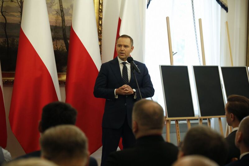 he ceremony of handing out identification notes to family members of 18 victims of totalitarian regimes - Warsaw, 24 July 2025; Photo: Krzysztof Kapłon (IPN)