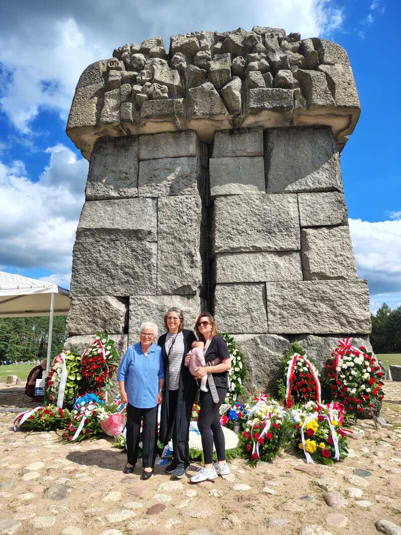 We paid tribute to Perec and Samuel Willenberg on the recent anniversaries of the Warsaw Uprising and the Treblinka revolt.