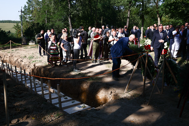 Funeral Ceremony in Puźniki: A Final Resting Place for Victims of the Volhynia Massacre, 6 September 2025; photo: S. Kasper (IPN) Funeral Ceremony in Puźniki: A Final Resting Place for Victims of the Volhynia Massacre, 6 September 2025; photo: S. Kasper (IPN)