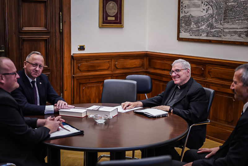 A delegation from the IPN visits the Vatican, photo: Mateusz Niegowski (IPN) A delegation from the IPN visits the Vatican, photo: Mateusz Niegowski (IPN)