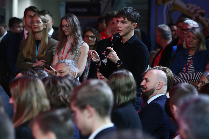 Debate between young people and Polish President Karol Nawrocki during the Congress of National Future Debate between young people and Polish President Karol Nawrocki during the Congress of National Future