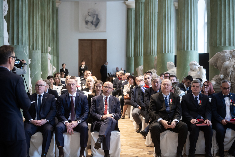 The ceremonial decoration of the laureates of the "Ambassador of Polish History” award, Warsaw 22 October 2025; photo: Sławek Kasper (IPN)